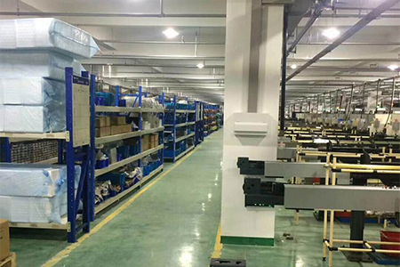 擺動(dòng)氣缸廠家倉庫.jpg 擺動(dòng)氣缸廠家倉庫.jpg